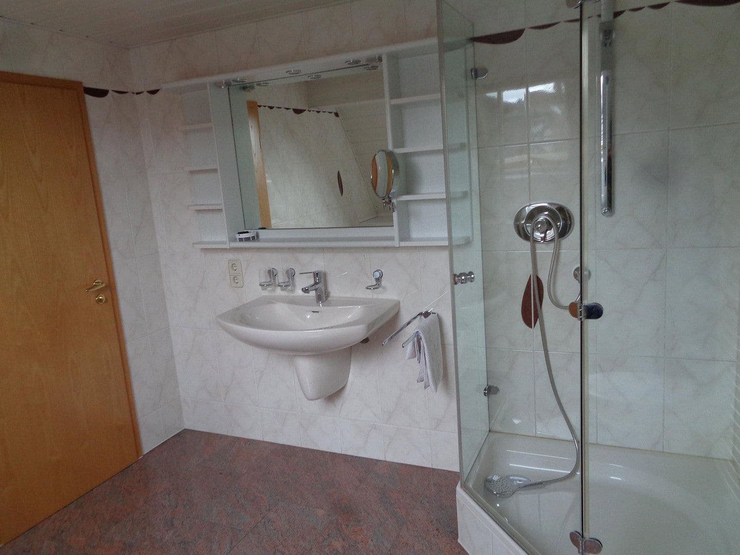 Pronájem bytu 3+kk 93 m², Sulz am Neckar, Bádensko-Württembersko Pronájem bytu 3+kk 93 m², Sulz am Neckar, Bádensko-Württembersko