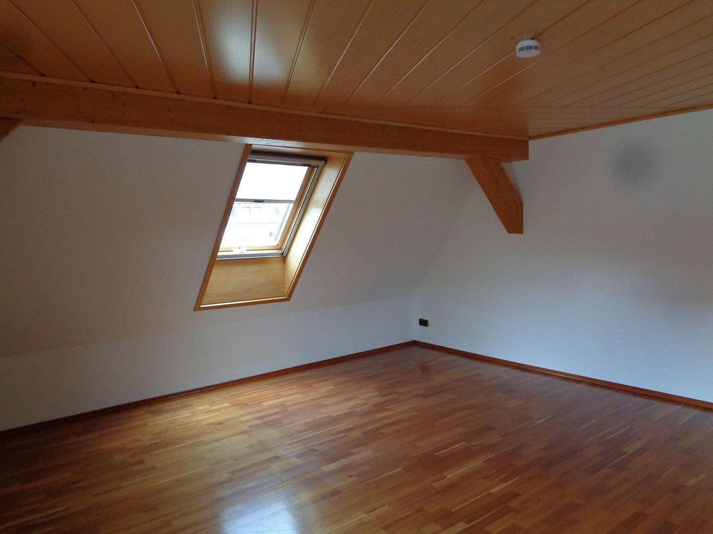 Pronájem bytu 3+kk 93 m², Sulz am Neckar, Bádensko-Württembersko Pronájem bytu 3+kk 93 m², Sulz am Neckar, Bádensko-Württembersko