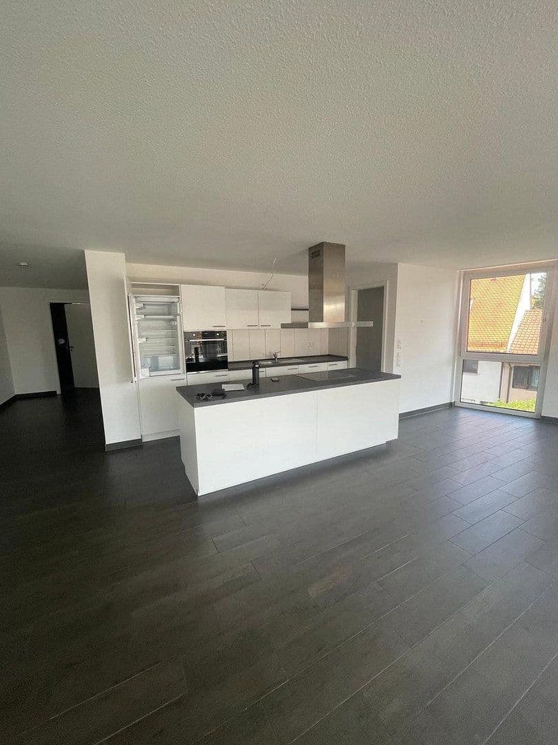 Pronájem bytu 4+1 122 m², Sindelfingen, Bádensko-Württembersko Pronájem bytu 4+1 122 m², Sindelfingen, Bádensko-Württembersko