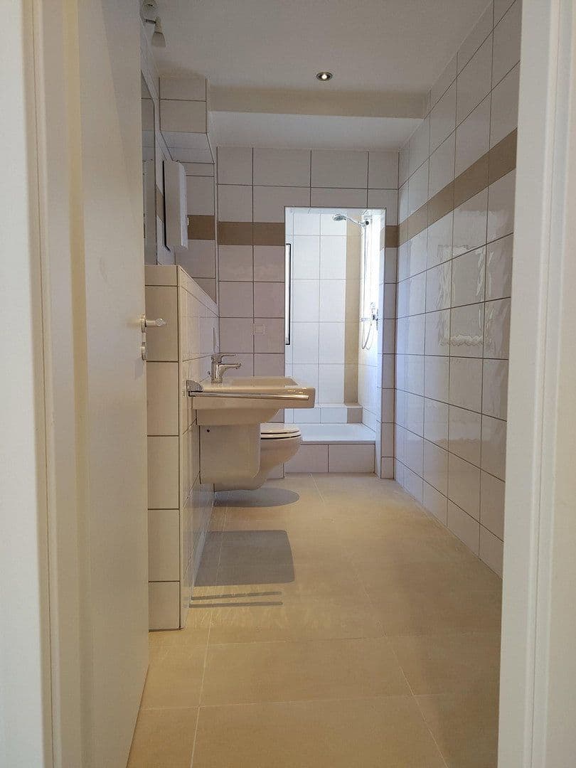 Prodej bytu 3+1 73 m², Niederfelder Weg 95, Koblenz, Porýní-Falc Prodej bytu 3+1 73 m², Niederfelder Weg 95, Koblenz, Porýní-Falc
