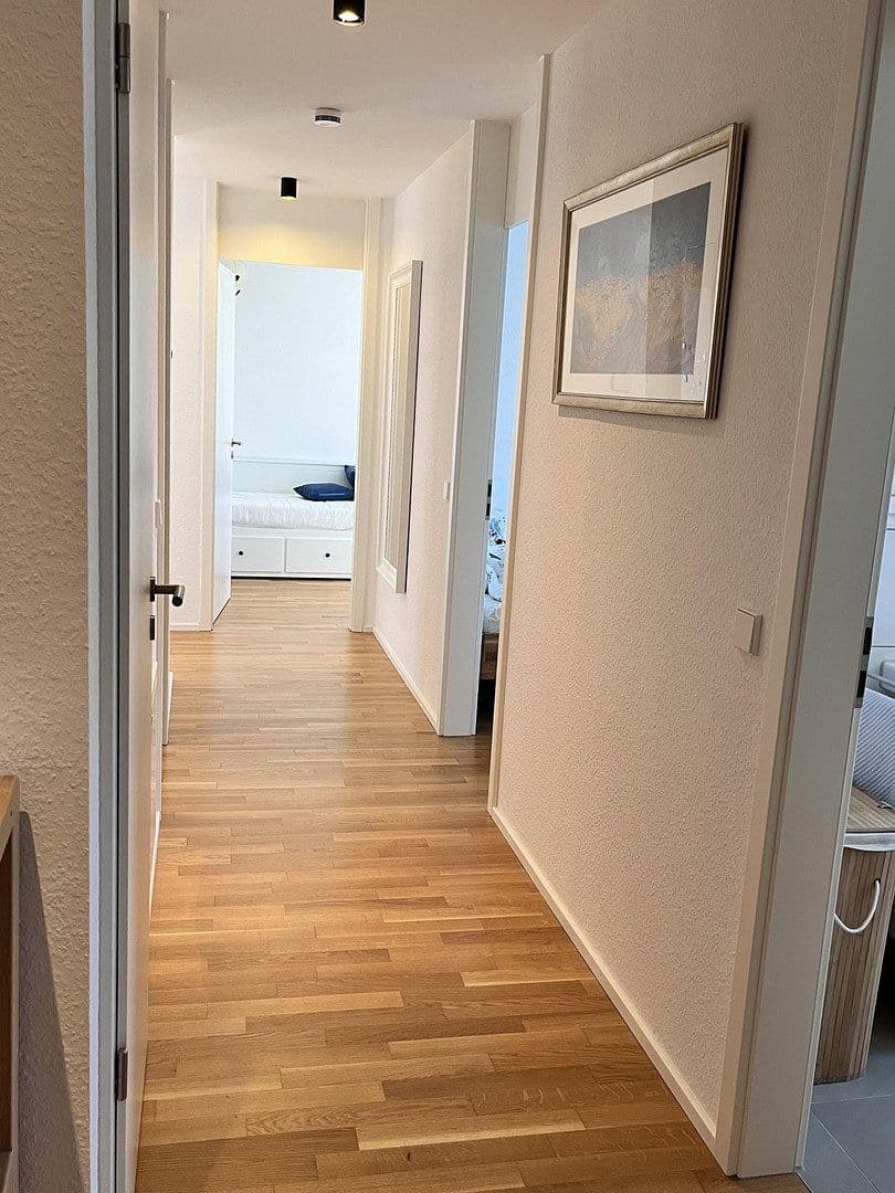 Pronájem bytu 4+1 102 m², Esslingen am Neckar, Bádensko-Württembersko Pronájem bytu 4+1 102 m², Esslingen am Neckar, Bádensko-Württembersko