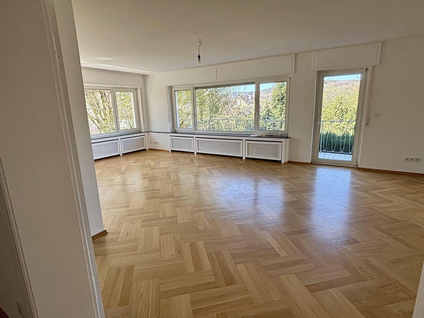 Pronájem bytu 3+kk 130 m², Königstein im Taunus, Hessen Pronájem bytu 3+kk 130 m², Königstein im Taunus, Hessen