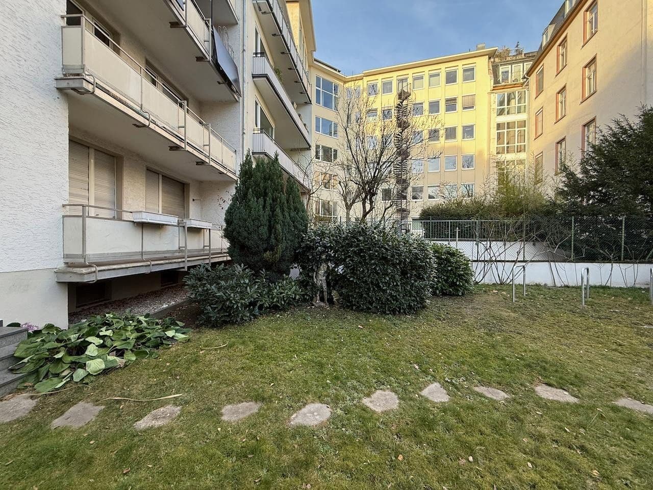 Prodej bytu 2+1 57 m², Beethovenstraße 64, Frankfurt am Main, Hessen Prodej bytu 2+1 57 m², Beethovenstraße 64, Frankfurt am Main, Hessen