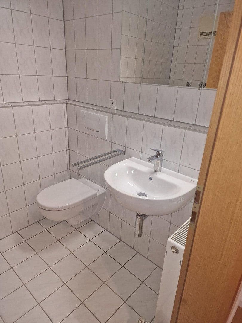 Pronájem bytu 1+kk 45 m², Waldackerstraße 10, Schwaigern, Bádensko-Württembersko Pronájem bytu 1+kk 45 m², Waldackerstraße 10, Schwaigern, Bádensko-Württembersko