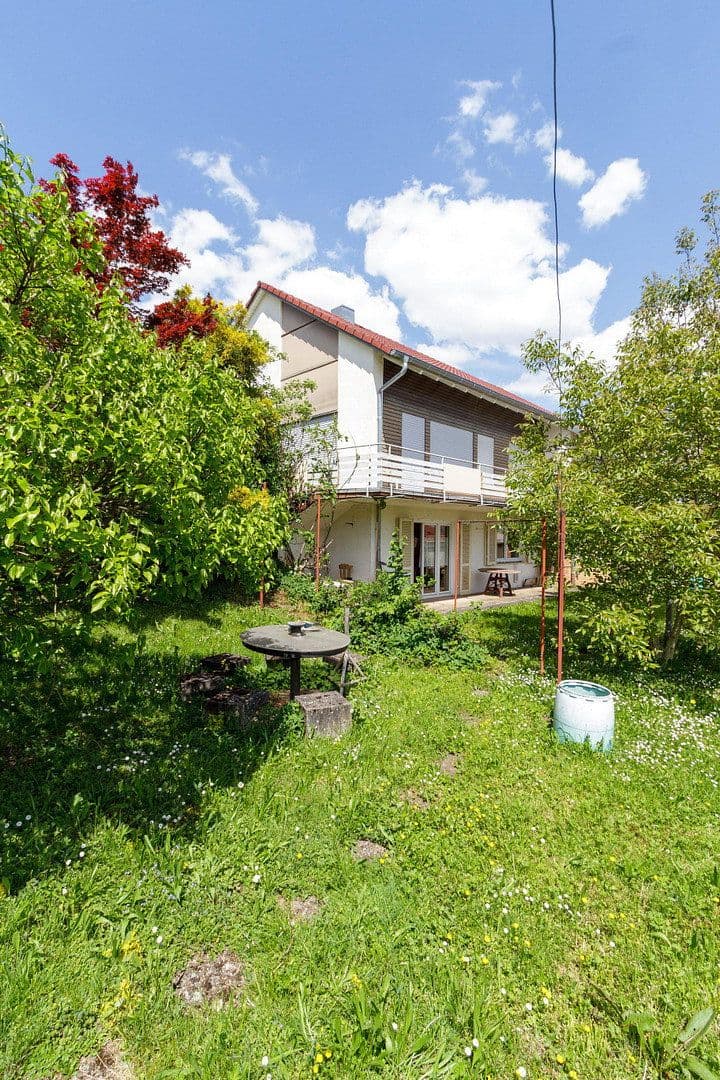 Prodej domu 180 m², pozemek 630 m², Nürtingen, Bádensko-Württembersko Prodej domu 180 m², pozemek 630 m², Nürtingen, Bádensko-Württembersko