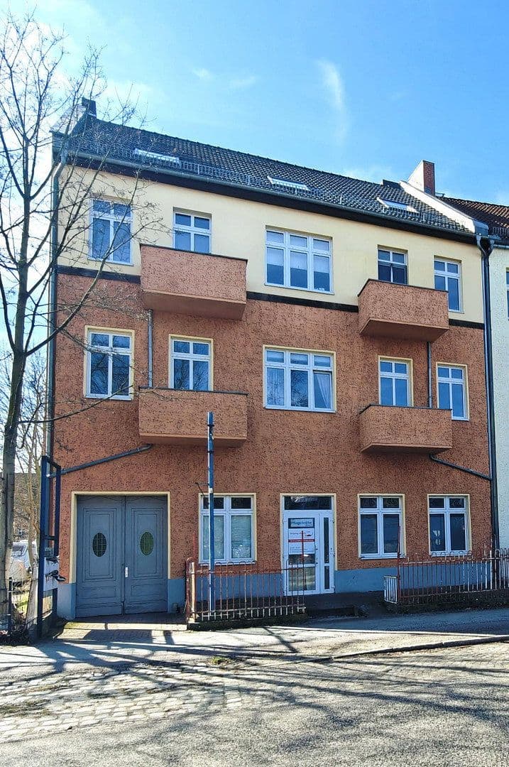 Pronájem bytu 1+1 40 m², Neuendorfstraße 14, Hennigsdorf, Braniborsko Pronájem bytu 1+1 40 m², Neuendorfstraße 14, Hennigsdorf, Braniborsko