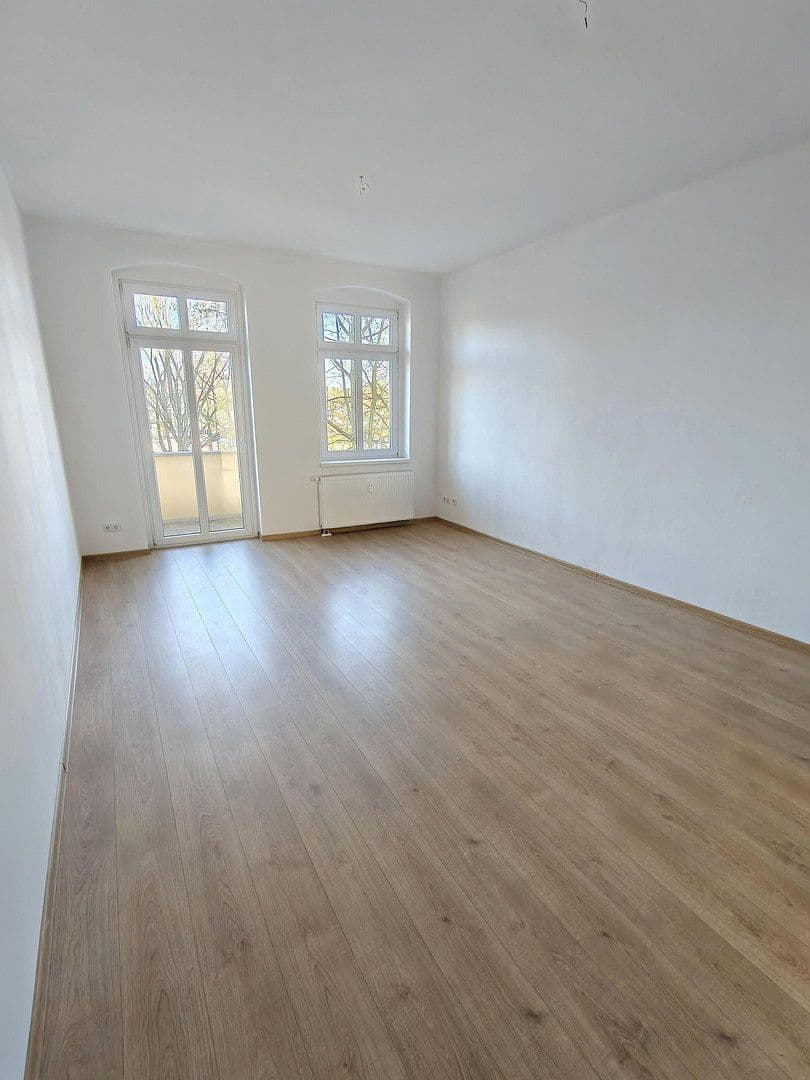 Pronájem bytu 1+1 40 m², Neuendorfstraße 14, Hennigsdorf, Braniborsko Pronájem bytu 1+1 40 m², Neuendorfstraße 14, Hennigsdorf, Braniborsko