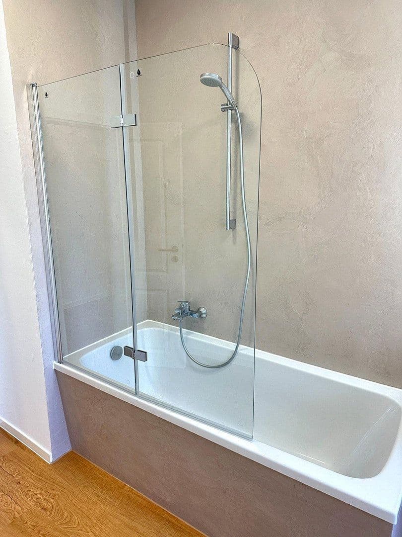 Pronájem bytu 3+kk 90 m², Fritz-Matschke-Str. 12, Chemnitz, Sasko Pronájem bytu 3+kk 90 m², Fritz-Matschke-Str. 12, Chemnitz, Sasko