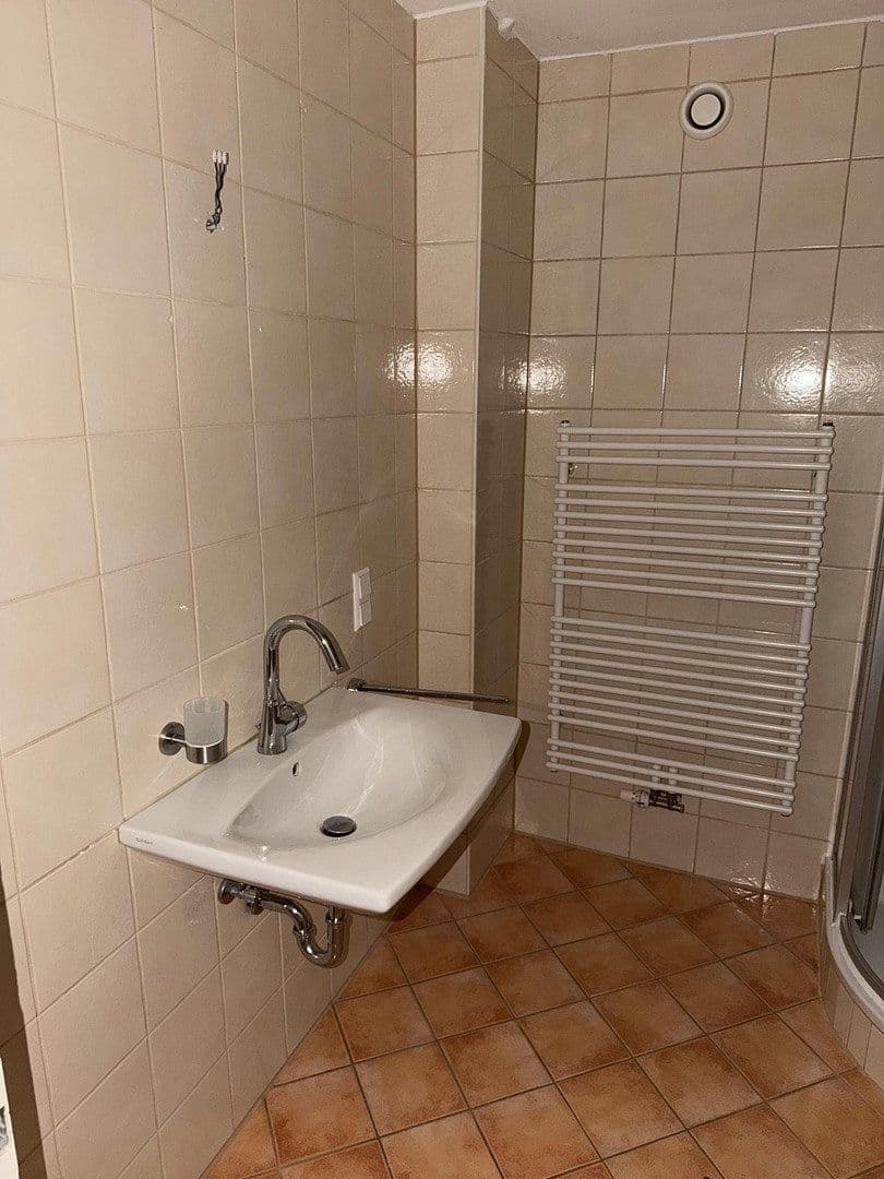 Pronájem bytu 3+1 80 m², Ettlingen, Bádensko-Württembersko Pronájem bytu 3+1 80 m², Ettlingen, Bádensko-Württembersko