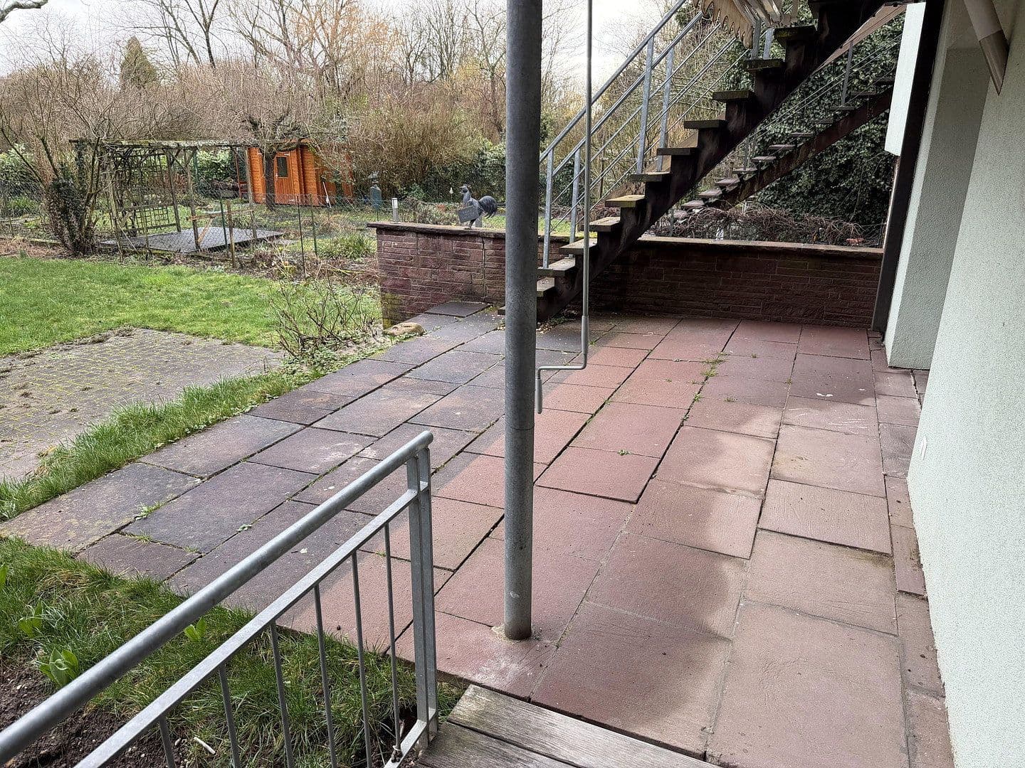 Pronájem bytu 3+1 80 m², Ettlingen, Bádensko-Württembersko Pronájem bytu 3+1 80 m², Ettlingen, Bádensko-Württembersko