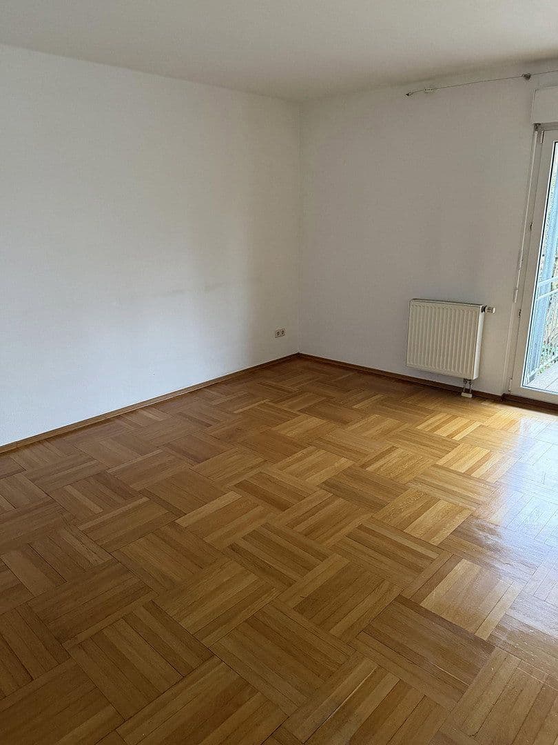Pronájem bytu 3+1 80 m², Ettlingen, Bádensko-Württembersko Pronájem bytu 3+1 80 m², Ettlingen, Bádensko-Württembersko