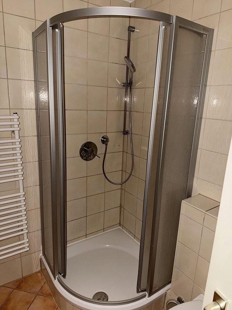 Pronájem bytu 3+1 80 m², Ettlingen, Bádensko-Württembersko Pronájem bytu 3+1 80 m², Ettlingen, Bádensko-Württembersko