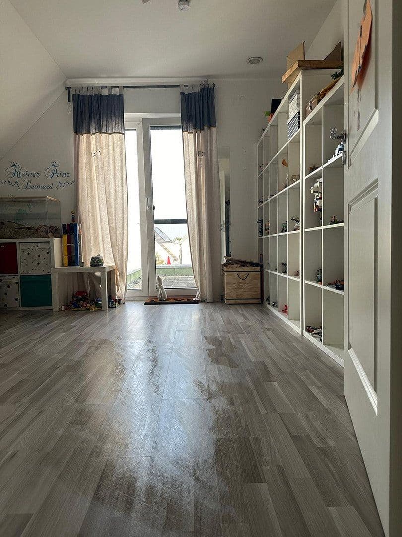 Prodej domu 176 m², pozemek 551 m², Neunkirchen am Brand, Bavorsko Prodej domu 176 m², pozemek 551 m², Neunkirchen am Brand, Bavorsko