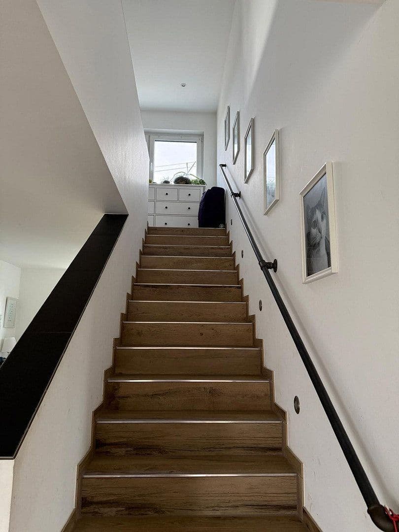 Prodej domu 176 m², pozemek 551 m², Neunkirchen am Brand, Bavorsko Prodej domu 176 m², pozemek 551 m², Neunkirchen am Brand, Bavorsko