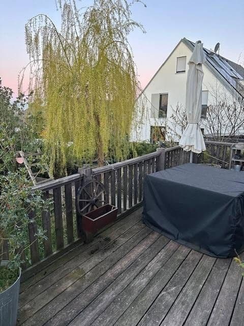 Prodej domu 176 m², pozemek 551 m², Neunkirchen am Brand, Bavorsko Prodej domu 176 m², pozemek 551 m², Neunkirchen am Brand, Bavorsko