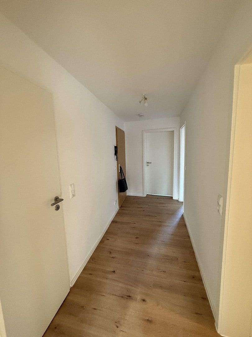 Pronájem bytu 2+kk 68 m², August-Bebel-Straße 13, Kahla, Durynsko Pronájem bytu 2+kk 68 m², August-Bebel-Straße 13, Kahla, Durynsko