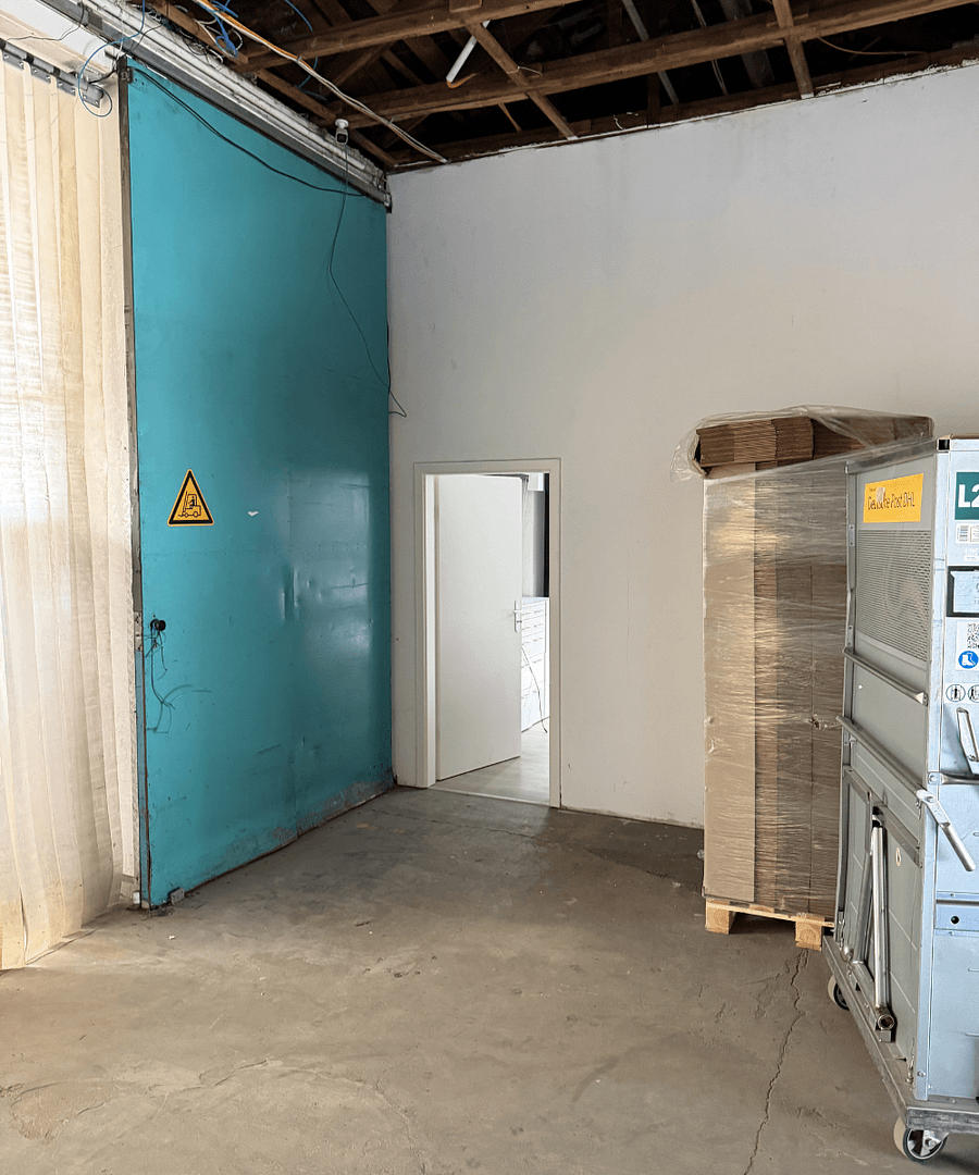 Pronájem nebytového prostoru 1.065 m², Industriestr. 17, Viernheim, Hessen Pronájem nebytového prostoru 1.065 m², Industriestr. 17, Viernheim, Hessen