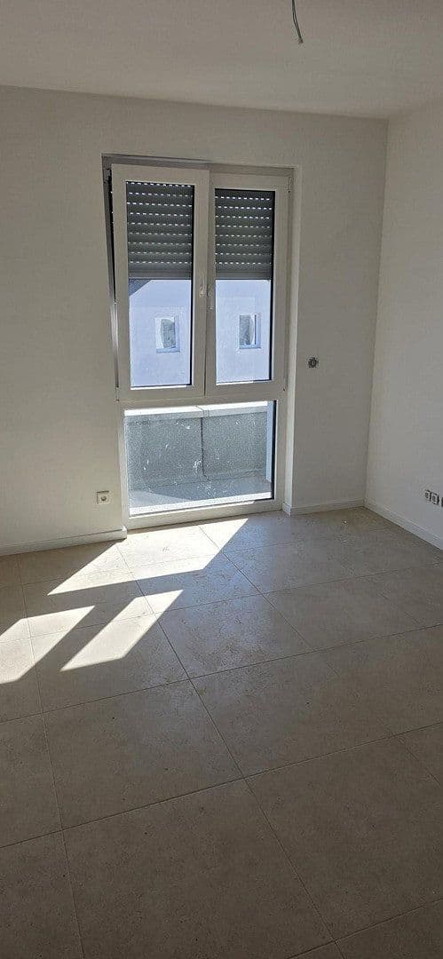 Pronájem bytu 3+1 79 m², Lotsenstr. 9, Solingen, Severní Porýní-Vestfálsko Pronájem bytu 3+1 79 m², Lotsenstr. 9, Solingen, Severní Porýní-Vestfálsko