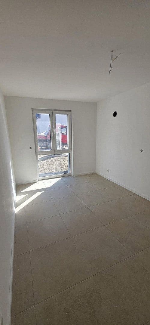 Pronájem bytu 3+1 79 m², Lotsenstr. 9, Solingen, Severní Porýní-Vestfálsko Pronájem bytu 3+1 79 m², Lotsenstr. 9, Solingen, Severní Porýní-Vestfálsko