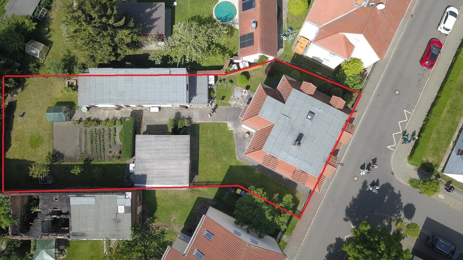 Prodej domu 189 m², pozemek 800 m², Karl-Bartelmann-Straße 14, Böhlen, Sasko Prodej domu 189 m², pozemek 800 m², Karl-Bartelmann-Straße 14, Böhlen, Sasko