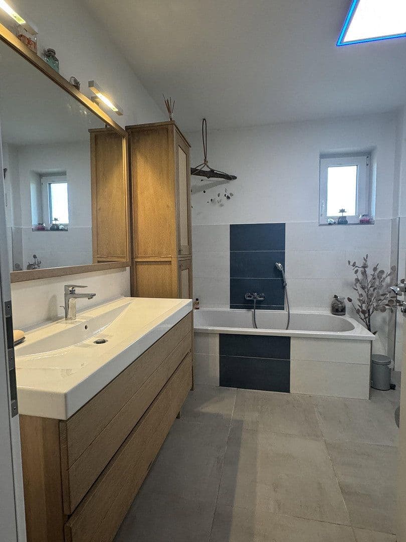 Prodej domu 198 m², pozemek 1.000 m², Hamburg, Hamburg Prodej domu 198 m², pozemek 1.000 m², Hamburg, Hamburg