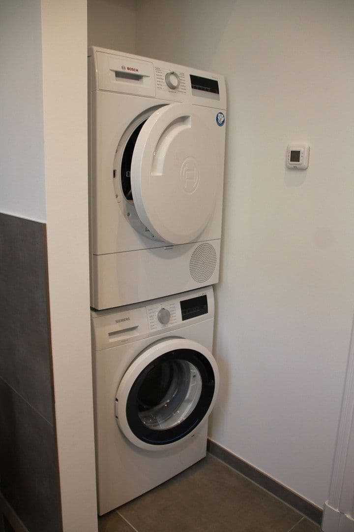 Pronájem bytu 2+1 53 m², Thomasiusstr. 8, Berlin, Berlín Pronájem bytu 2+1 53 m², Thomasiusstr. 8, Berlin, Berlín