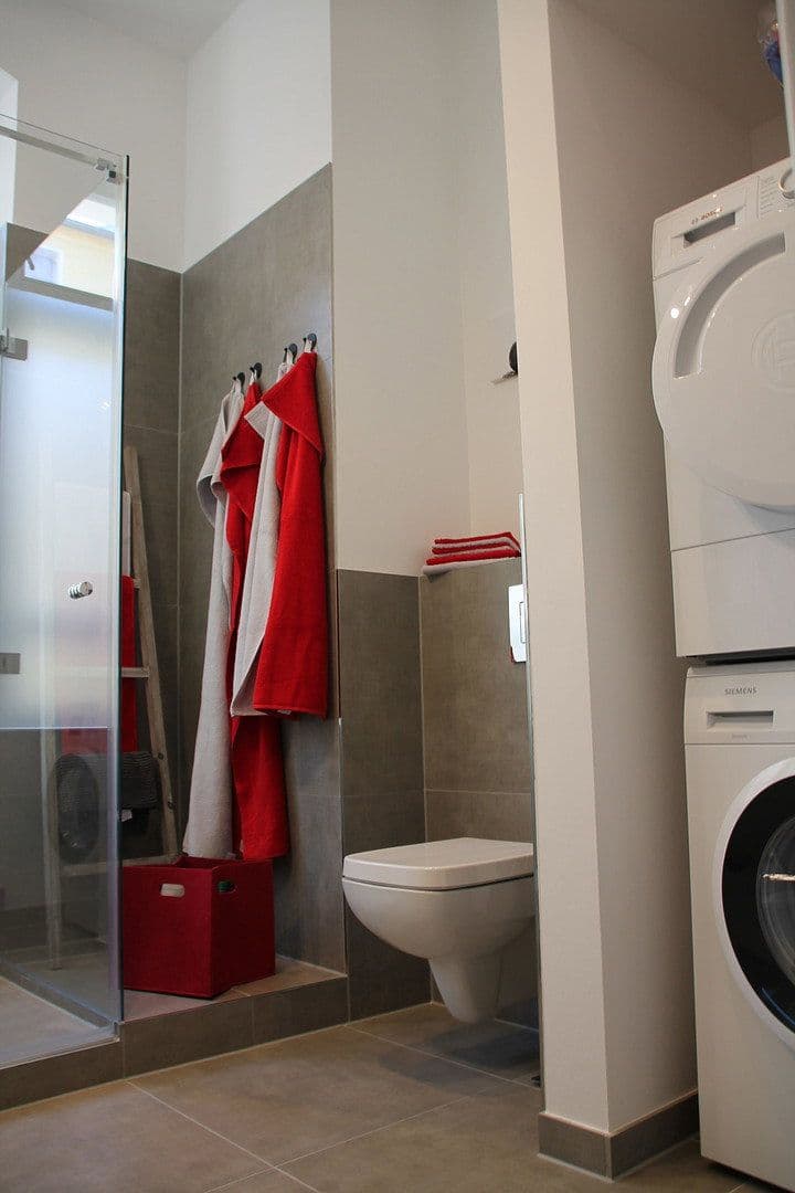 Pronájem bytu 2+1 53 m², Thomasiusstr. 8, Berlin, Berlín Pronájem bytu 2+1 53 m², Thomasiusstr. 8, Berlin, Berlín