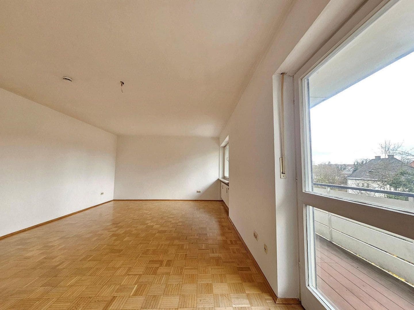 Pronájem bytu 4+1 109 m², Agnes-Bernauer-Str. 65, München, Bavorsko Pronájem bytu 4+1 109 m², Agnes-Bernauer-Str. 65, München, Bavorsko