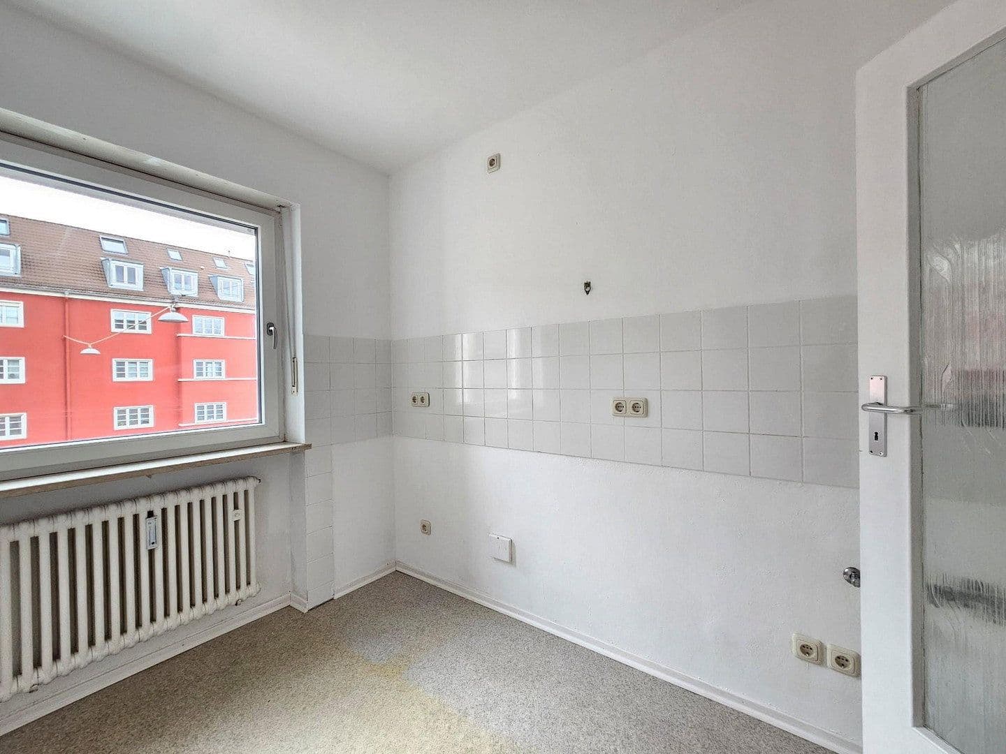 Pronájem bytu 4+1 109 m², Agnes-Bernauer-Str. 65, München, Bavorsko Pronájem bytu 4+1 109 m², Agnes-Bernauer-Str. 65, München, Bavorsko