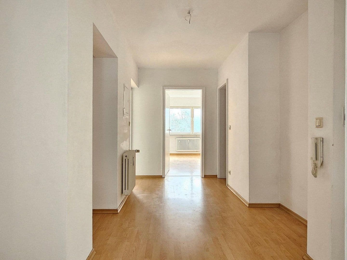 Pronájem bytu 4+1 109 m², Agnes-Bernauer-Str. 65, München, Bavorsko Pronájem bytu 4+1 109 m², Agnes-Bernauer-Str. 65, München, Bavorsko
