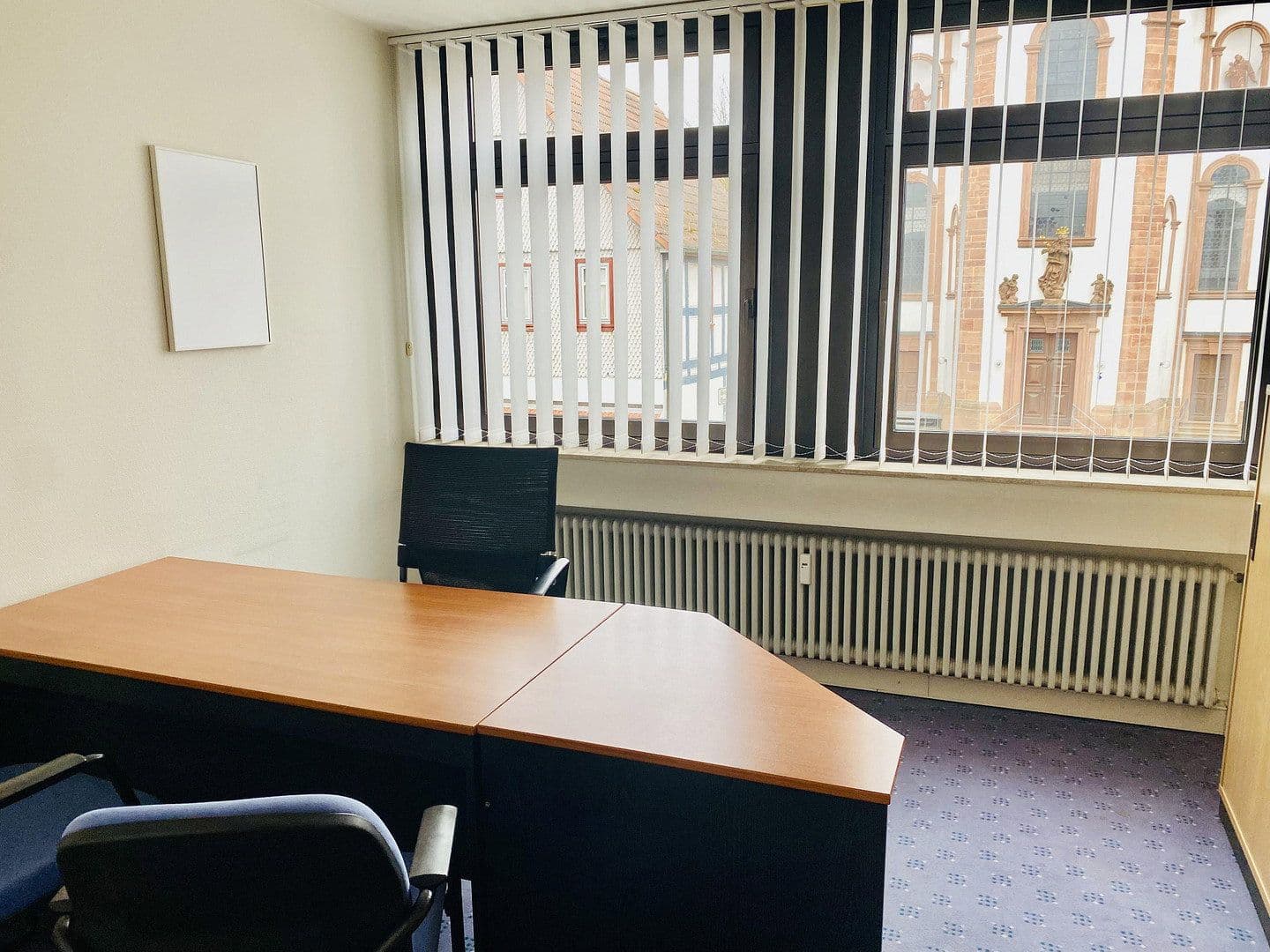 Prodej domu 384 m², pozemek 232 m², Bad Soden-Salmünster, Hessen Prodej domu 384 m², pozemek 232 m², Bad Soden-Salmünster, Hessen