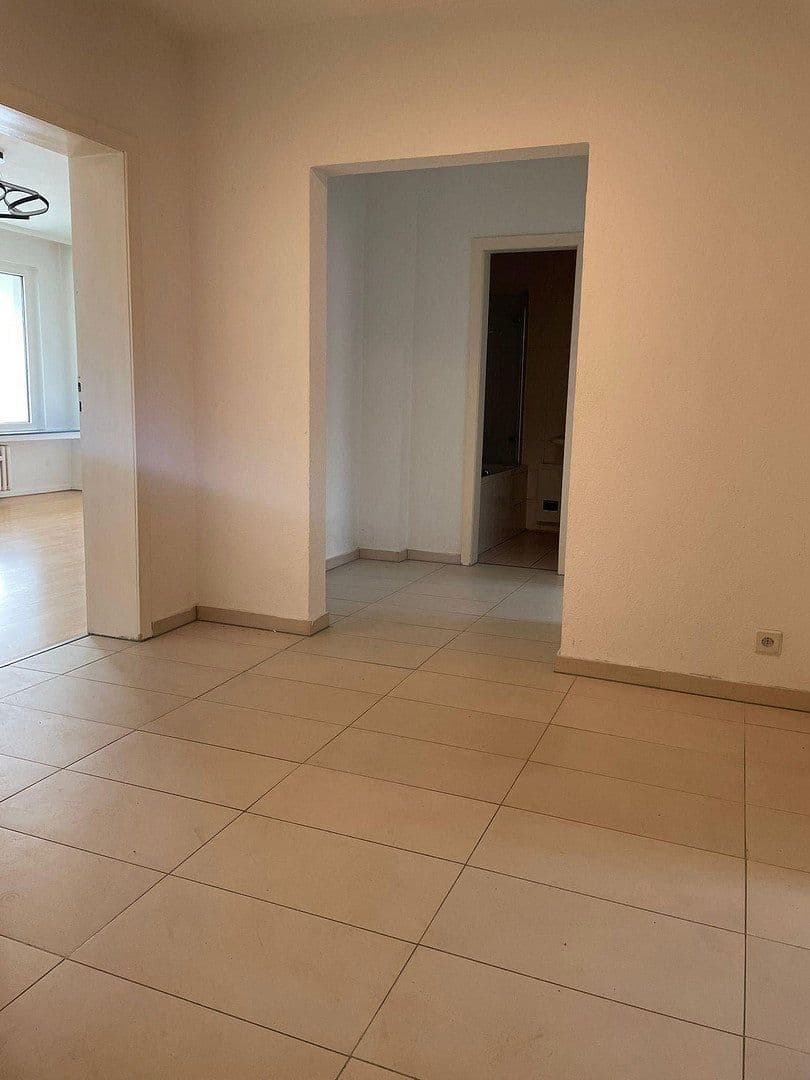 Pronájem bytu 3+kk 78 m², Rauendahlstraße 27, Hattingen, Severní Porýní-Vestfálsko Pronájem bytu 3+kk 78 m², Rauendahlstraße 27, Hattingen, Severní Porýní-Vestfálsko