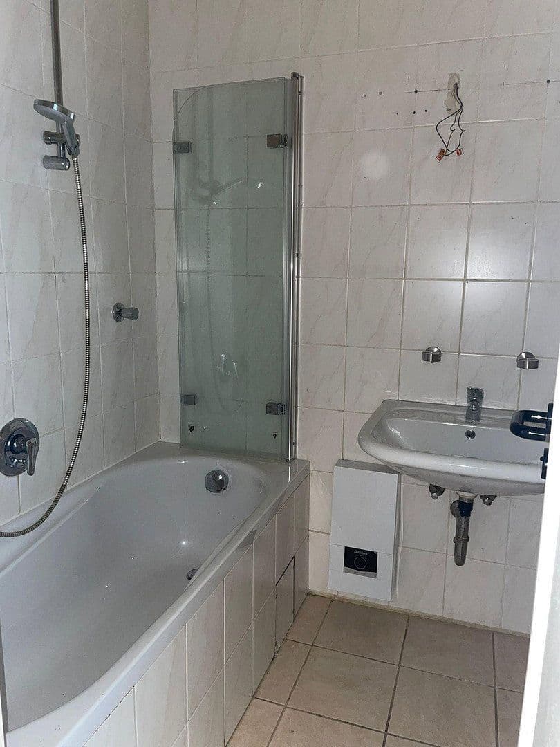 Pronájem bytu 3+kk 78 m², Rauendahlstraße 27, Hattingen, Severní Porýní-Vestfálsko Pronájem bytu 3+kk 78 m², Rauendahlstraße 27, Hattingen, Severní Porýní-Vestfálsko