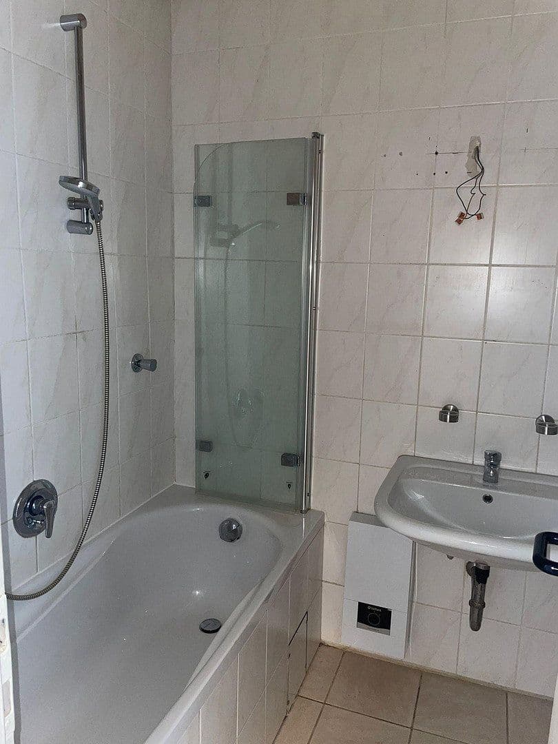 Pronájem bytu 3+kk 78 m², Rauendahlstraße 27, Hattingen, Severní Porýní-Vestfálsko Pronájem bytu 3+kk 78 m², Rauendahlstraße 27, Hattingen, Severní Porýní-Vestfálsko