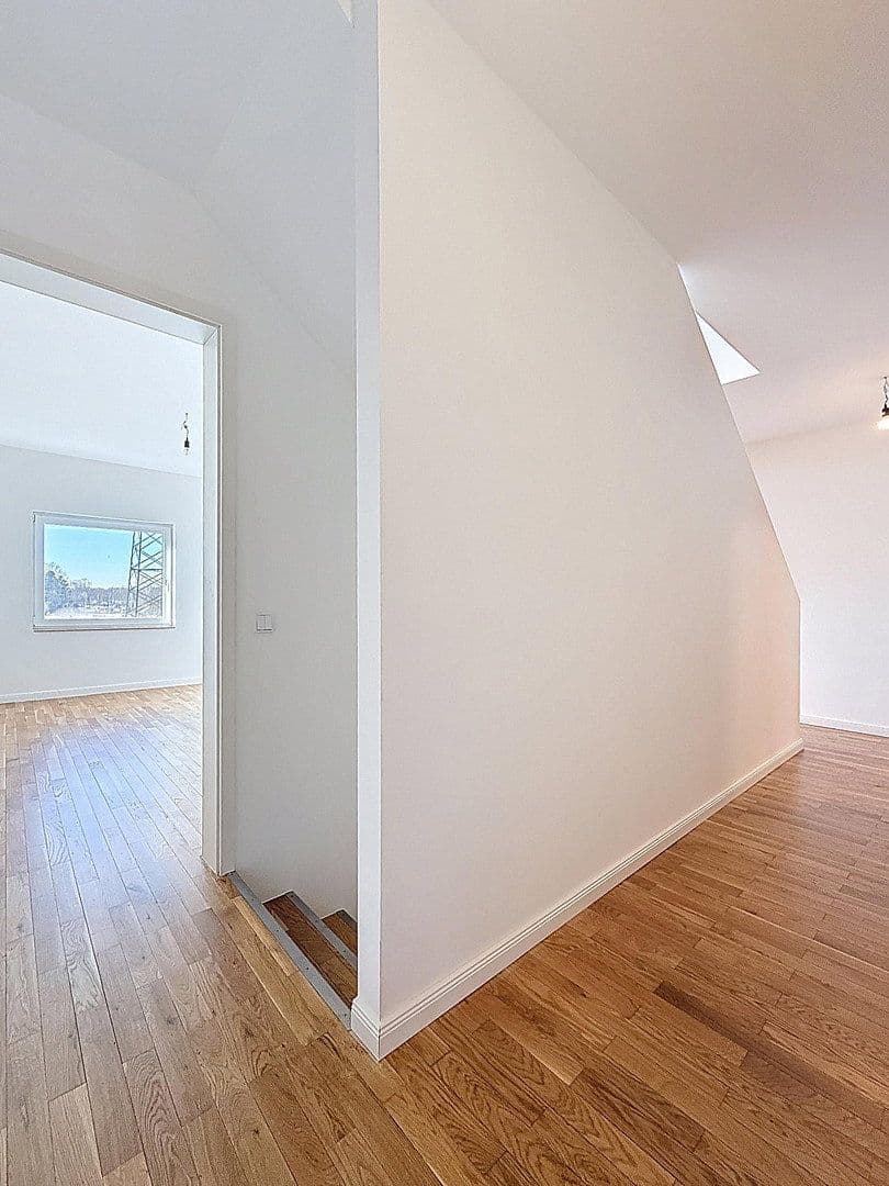 Prodej domu 172 m², pozemek 192 m², Victoriastraße 26, Berlin - Lichterfelde, Berlín Prodej domu 172 m², pozemek 192 m², Victoriastraße 26, Berlin - Lichterfelde, Berlín