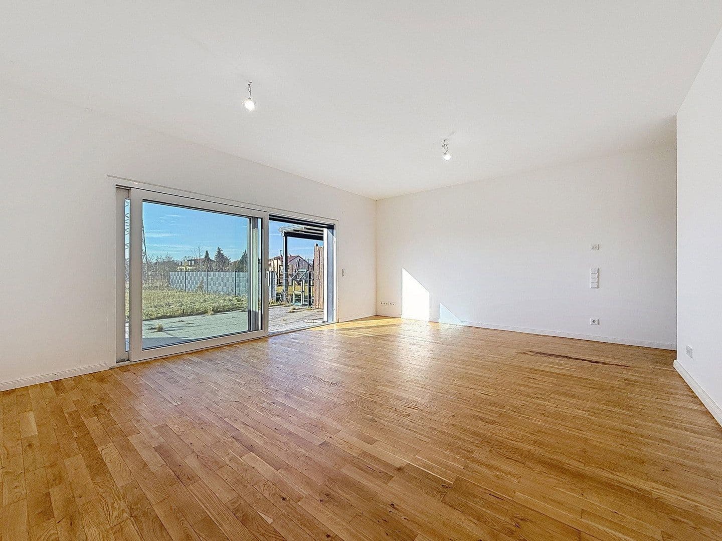 Prodej domu 172 m², pozemek 192 m², Victoriastraße 26, Berlin - Lichterfelde, Berlín Prodej domu 172 m², pozemek 192 m², Victoriastraße 26, Berlin - Lichterfelde, Berlín