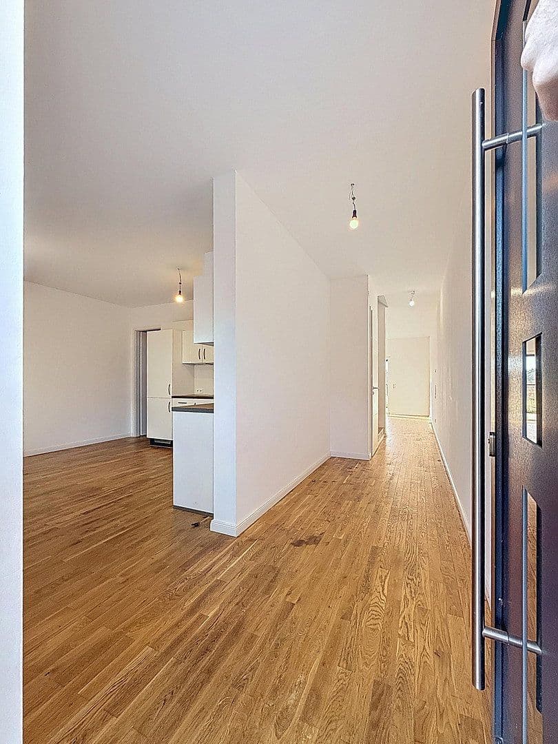 Prodej domu 172 m², pozemek 192 m², Victoriastraße 26, Berlin - Lichterfelde, Berlín Prodej domu 172 m², pozemek 192 m², Victoriastraße 26, Berlin - Lichterfelde, Berlín