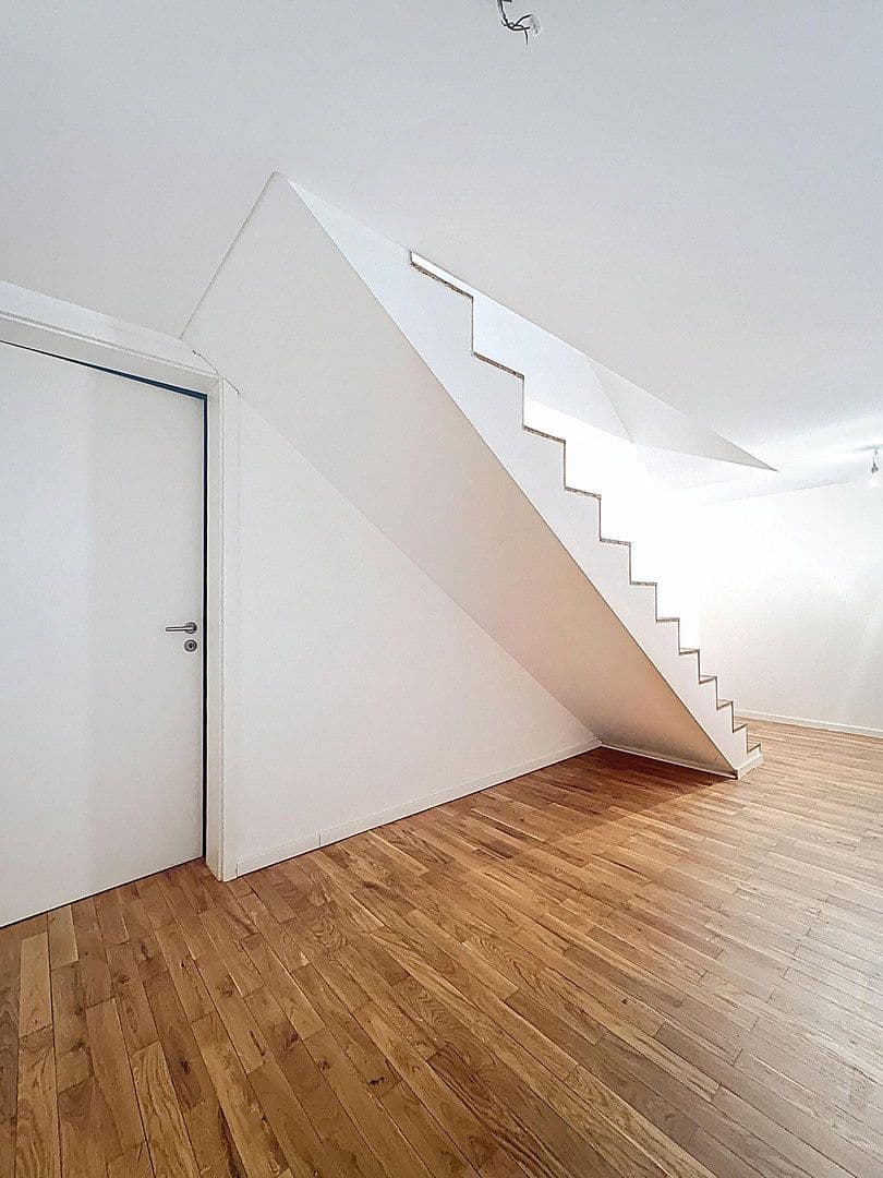 Prodej domu 172 m², pozemek 192 m², Victoriastraße 26, Berlin - Lichterfelde, Berlín Prodej domu 172 m², pozemek 192 m², Victoriastraße 26, Berlin - Lichterfelde, Berlín