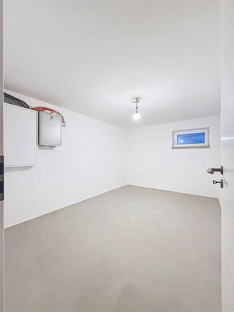 Prodej domu 172 m², pozemek 192 m², Victoriastraße 26, Berlin - Lichterfelde, Berlín Prodej domu 172 m², pozemek 192 m², Victoriastraße 26, Berlin - Lichterfelde, Berlín