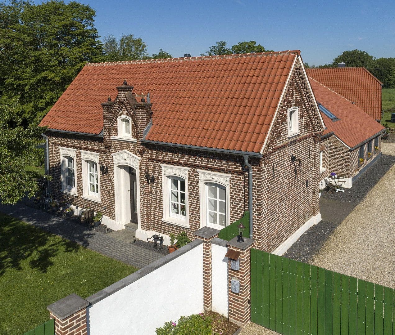 Prodej domu 150 m², pozemek 1.320 m², Sonsbeck, Severní Porýní-Vestfálsko Prodej domu 150 m², pozemek 1.320 m², Sonsbeck, Severní Porýní-Vestfálsko