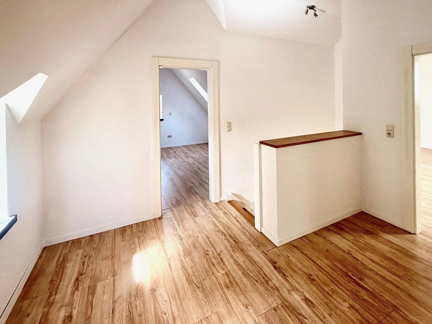 Prodej domu 150 m², pozemek 1.320 m², Sonsbeck, Severní Porýní-Vestfálsko Prodej domu 150 m², pozemek 1.320 m², Sonsbeck, Severní Porýní-Vestfálsko