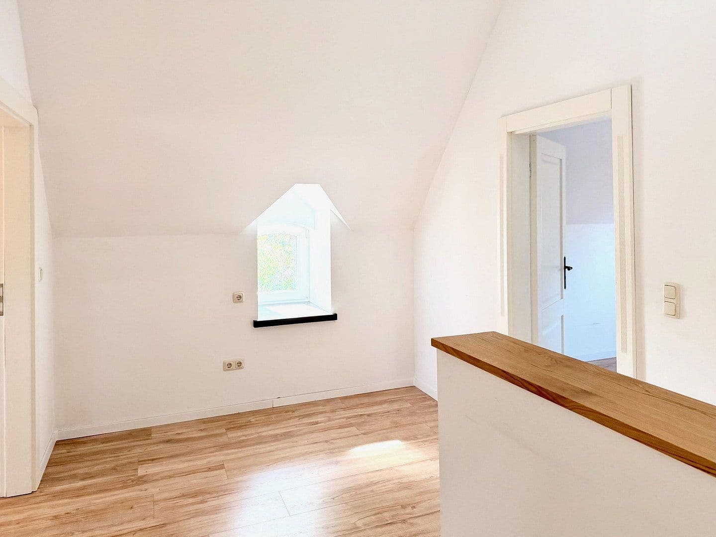 Prodej domu 150 m², pozemek 1.320 m², Sonsbeck, Severní Porýní-Vestfálsko Prodej domu 150 m², pozemek 1.320 m², Sonsbeck, Severní Porýní-Vestfálsko