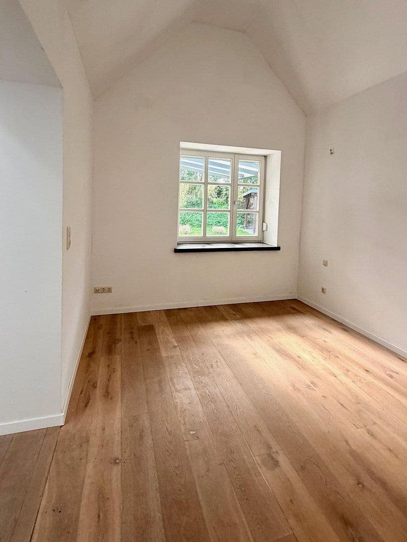 Prodej domu 150 m², pozemek 1.320 m², Sonsbeck, Severní Porýní-Vestfálsko Prodej domu 150 m², pozemek 1.320 m², Sonsbeck, Severní Porýní-Vestfálsko