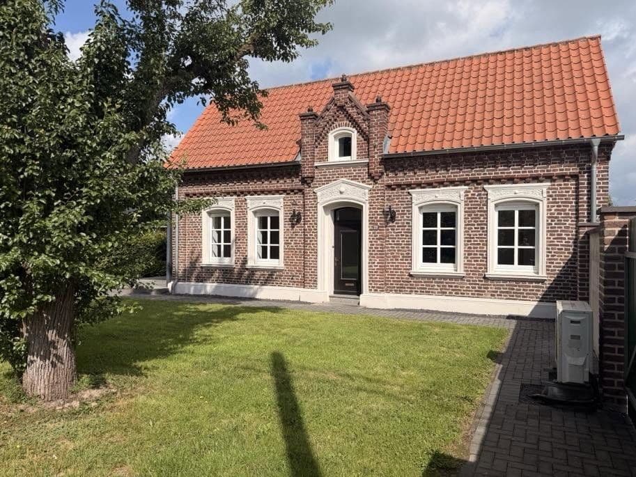 Prodej domu 150 m², pozemek 1.320 m², Sonsbeck, Severní Porýní-Vestfálsko Prodej domu 150 m², pozemek 1.320 m², Sonsbeck, Severní Porýní-Vestfálsko