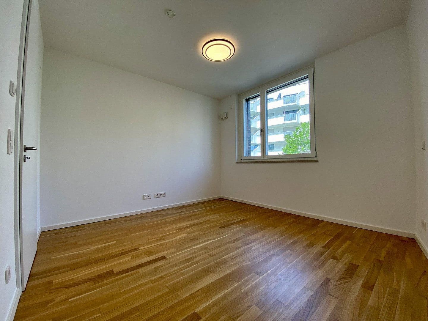 Prodej domu 105 m², pozemek 78 m², München, Bavorsko Prodej domu 105 m², pozemek 78 m², München, Bavorsko