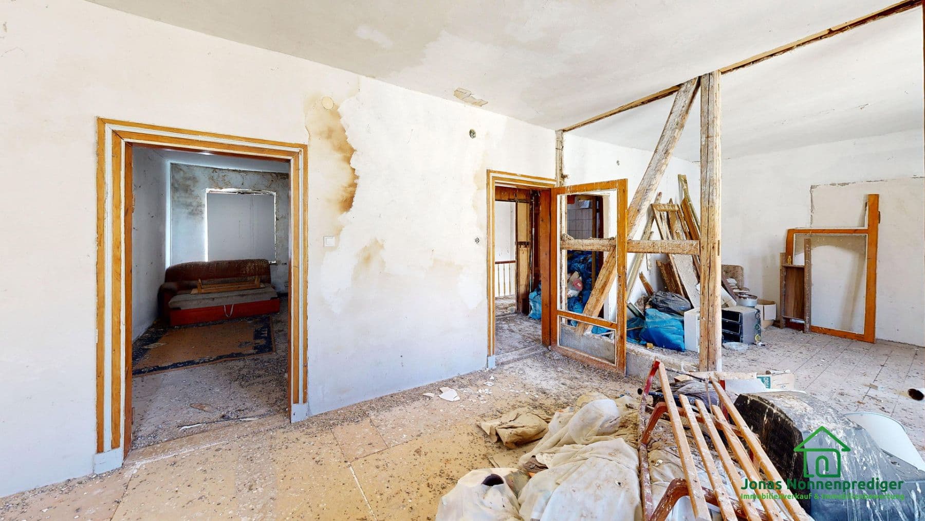 Prodej domu 428 m², pozemek 435 m², Friedensstraße 11, Schwerin, Mecklenburg-Vorpommern Prodej domu 428 m², pozemek 435 m², Friedensstraße 11, Schwerin, Mecklenburg-Vorpommern