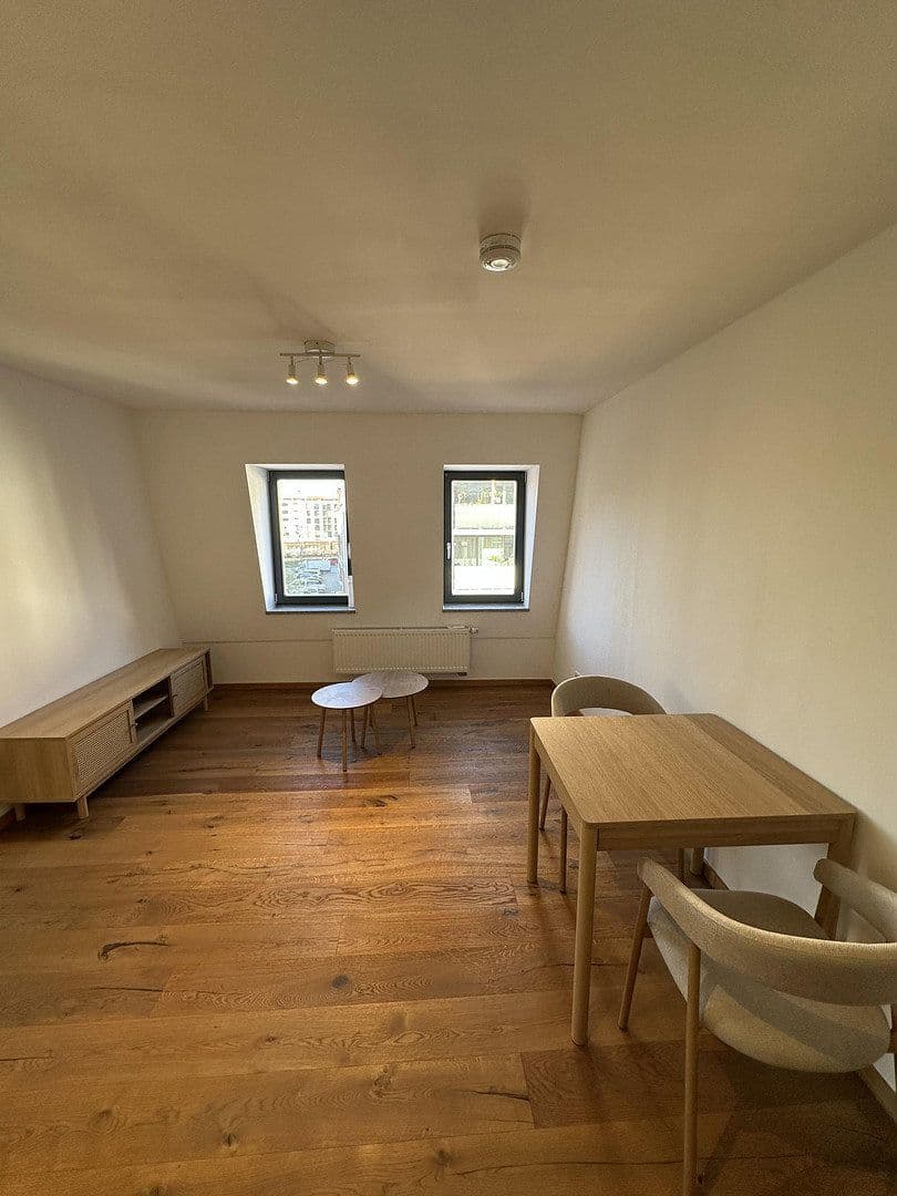 Pronájem bytu 2+1 33 m², Kaiserstr. 162, Fürth, Bavorsko Pronájem bytu 2+1 33 m², Kaiserstr. 162, Fürth, Bavorsko