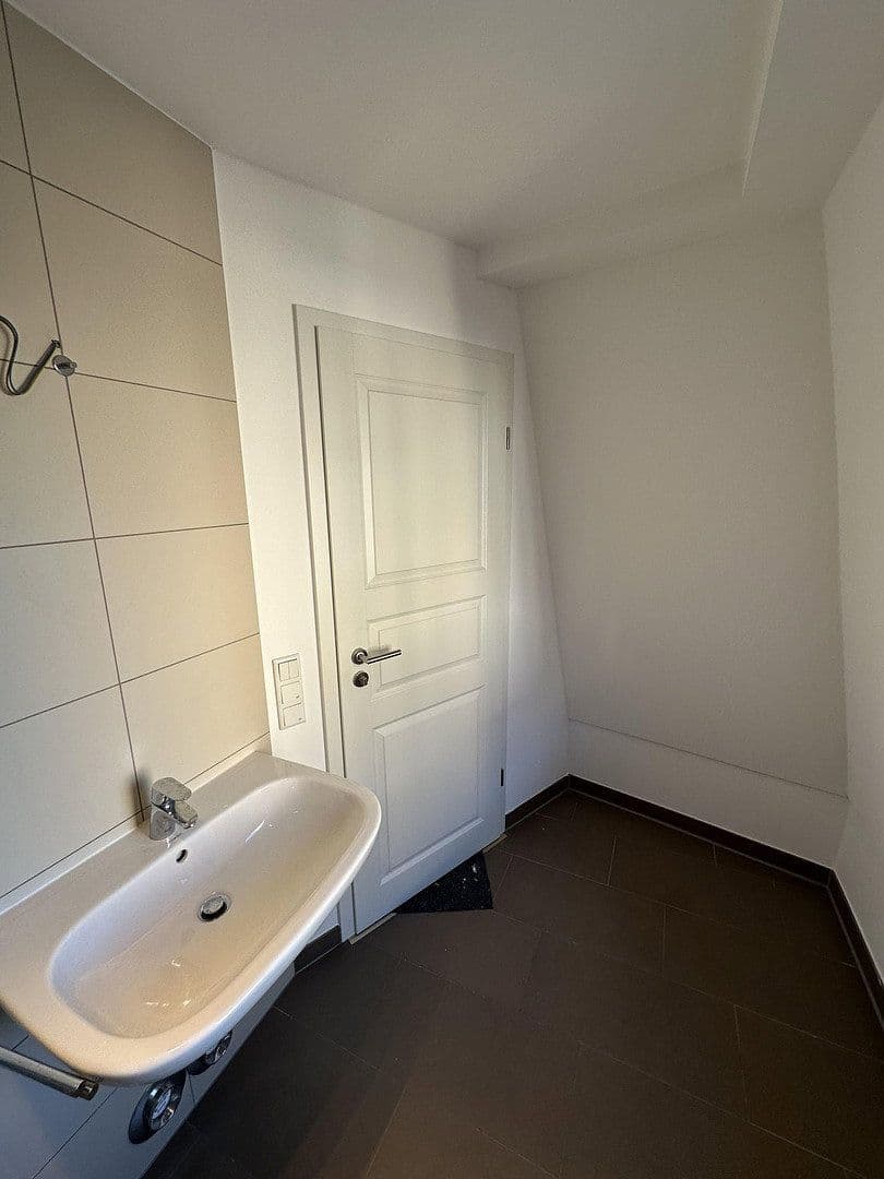 Pronájem bytu 2+1 33 m², Kaiserstr. 162, Fürth, Bavorsko Pronájem bytu 2+1 33 m², Kaiserstr. 162, Fürth, Bavorsko