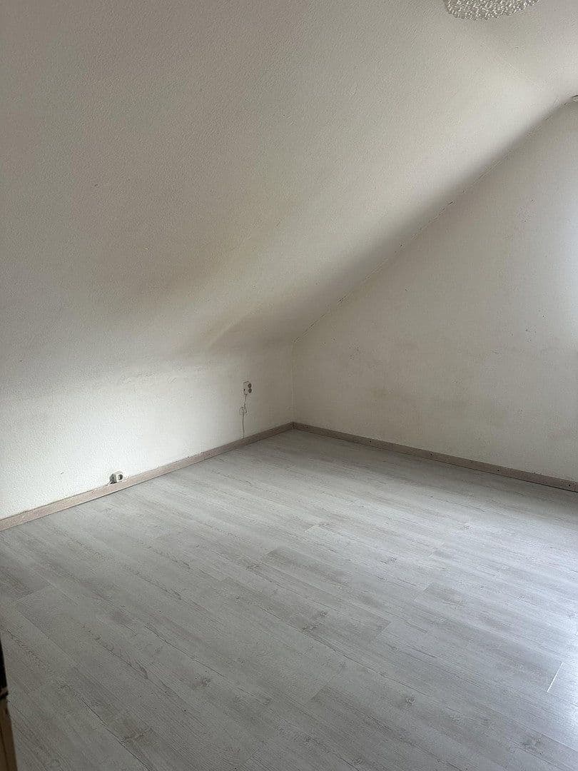 Pronájem bytu 1+1 15 m², Heilbronn, Bádensko-Württembersko Pronájem bytu 1+1 15 m², Heilbronn, Bádensko-Württembersko