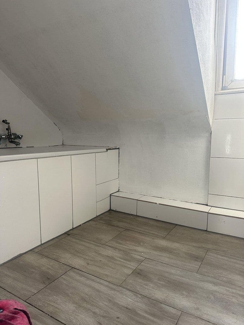 Pronájem bytu 1+1 15 m², Heilbronn, Bádensko-Württembersko Pronájem bytu 1+1 15 m², Heilbronn, Bádensko-Württembersko